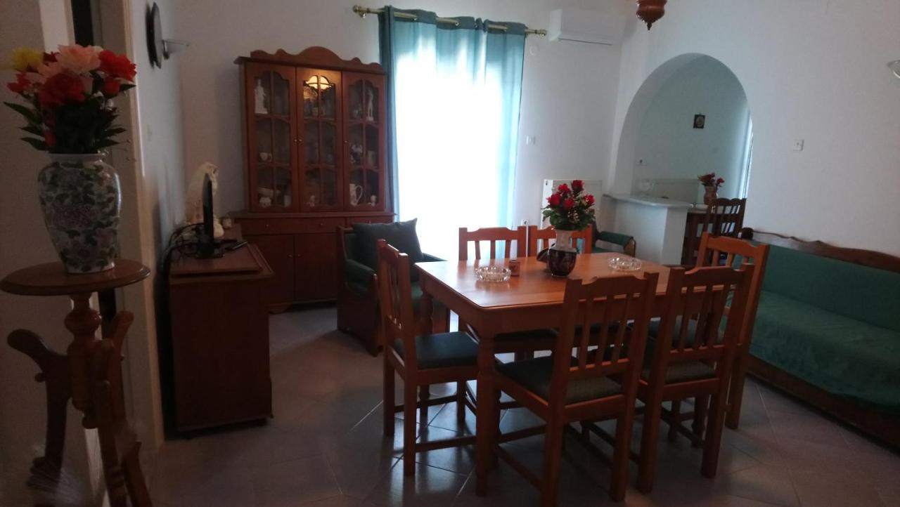 Vacation House In Stroggili Ájosz Joánisz Periszterón Kültér fotó